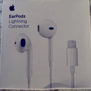 Apple wired buds new in the box